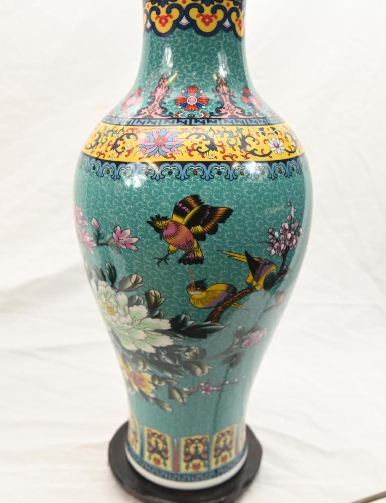 Pair Chinese Porcelain Table Lamps Famille Vert Shades photo vinterior
