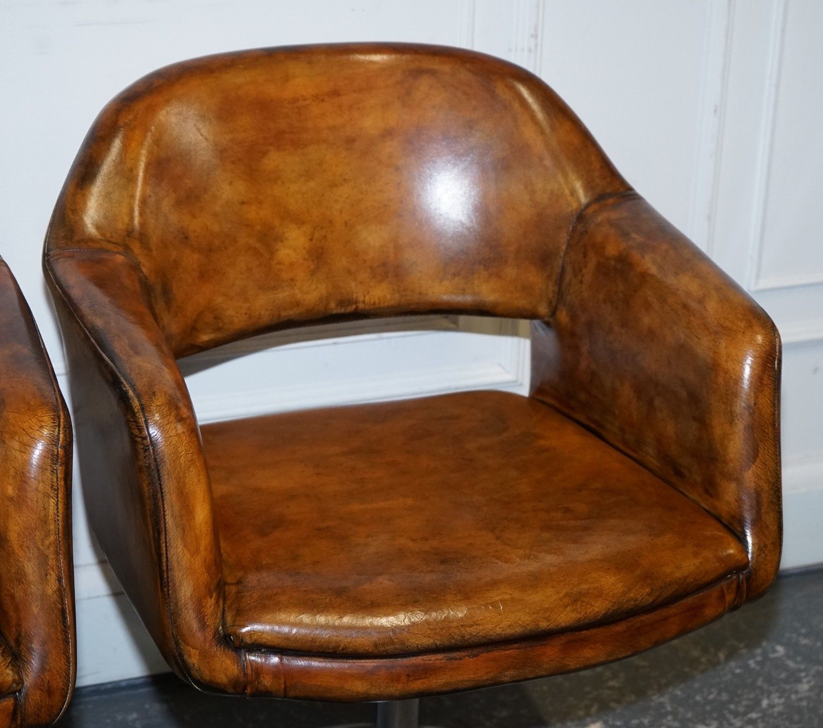Set Of Four Restored Hand Dyed Leather Largo Johanson Design Swivel Armchairs photo 3750.0