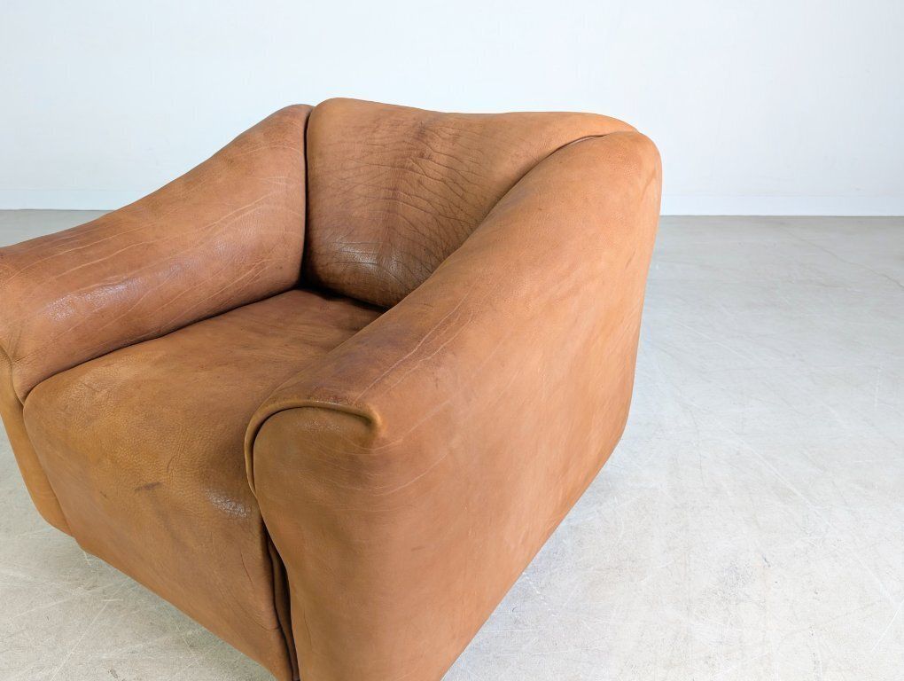 photo furniture Original De Sede Ds 47 Armchair, Thick Leather Design