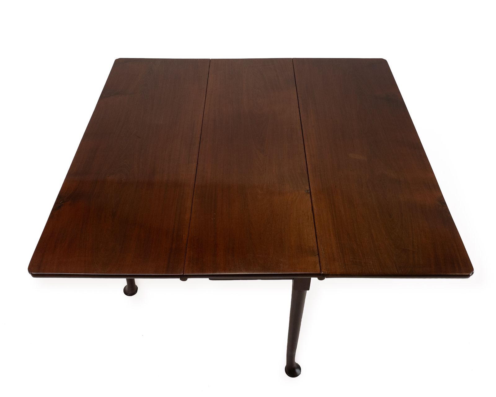 Early English Walnut Drop Leaf Gateleg Table, Late 17th–Early 18th Century photo 595.0