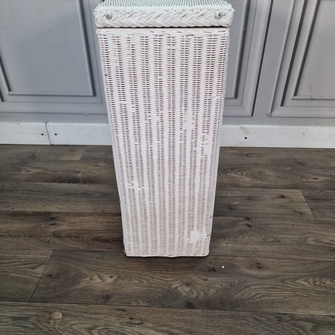 Home Decor Vintage Loom Laundry Basket White Wicker Style Ottoman Bedroom Storage Retro Mcm photo