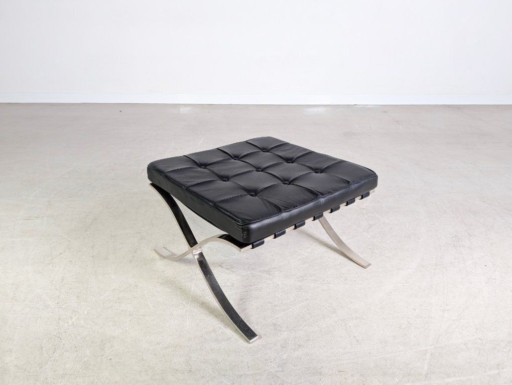 Knoll International Barcelona Stool Mies Van Der Rohe Leather Black photo 2350.0