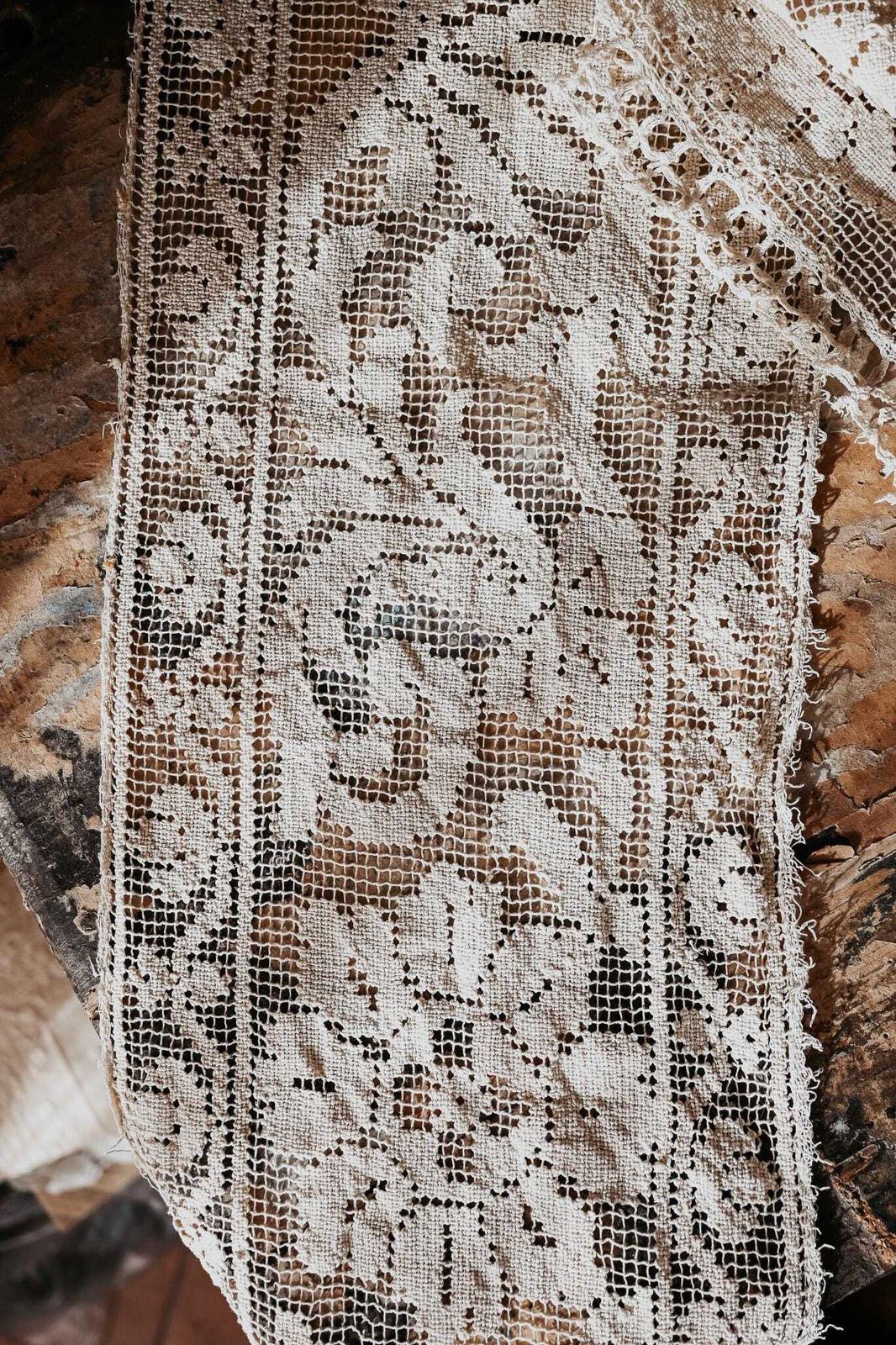 Antique Hand Knotted Filet Lace Runner   202cm Long Table Runner Or Curtain Panel photo vinterior