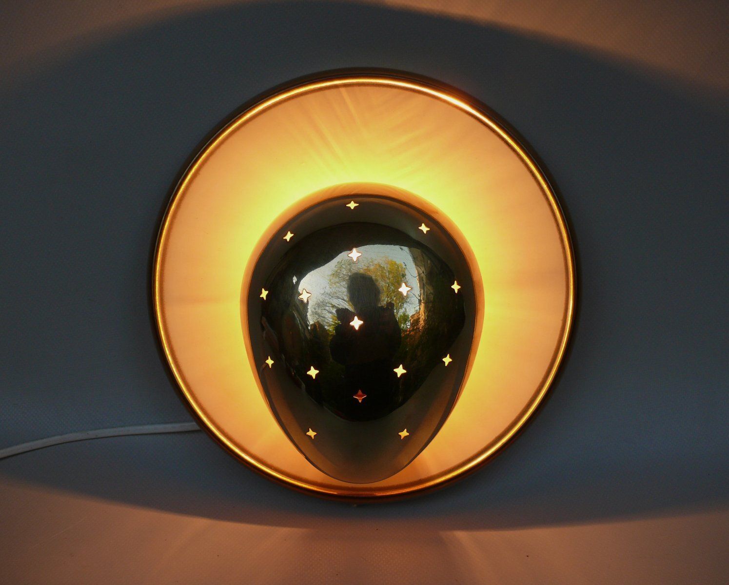 Extraordinary Mid Century Brass Wall Lamp With Star Decoration, 1960s photo vinterior