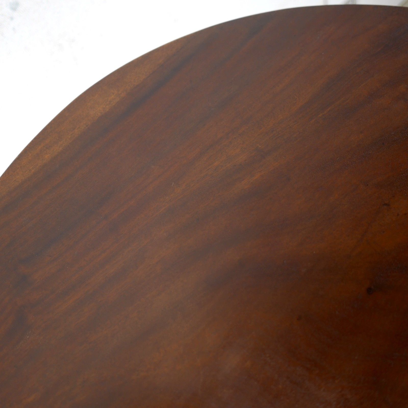photo vintage Antique 18th Century Georgian Cuban Mahogany Tripod Tilt Top Table #103061