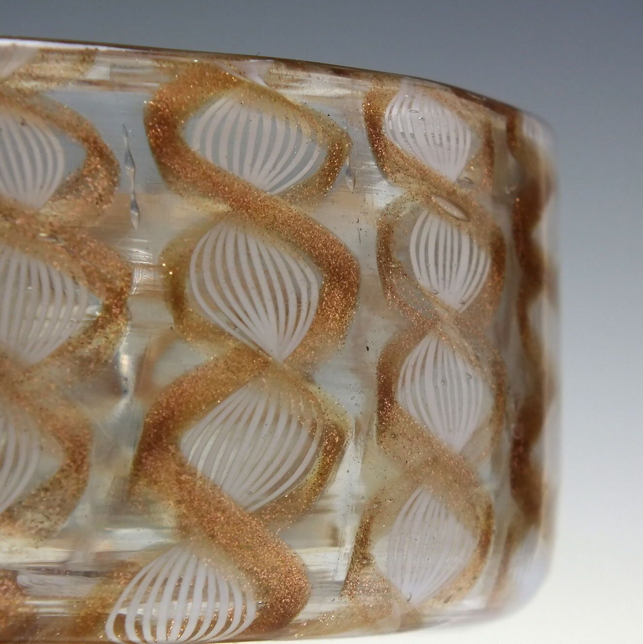 Rare Salviati & C. ‘Cherub’ Zanfirico Filigrana Glass Bowl C1859 72. photo vinterior