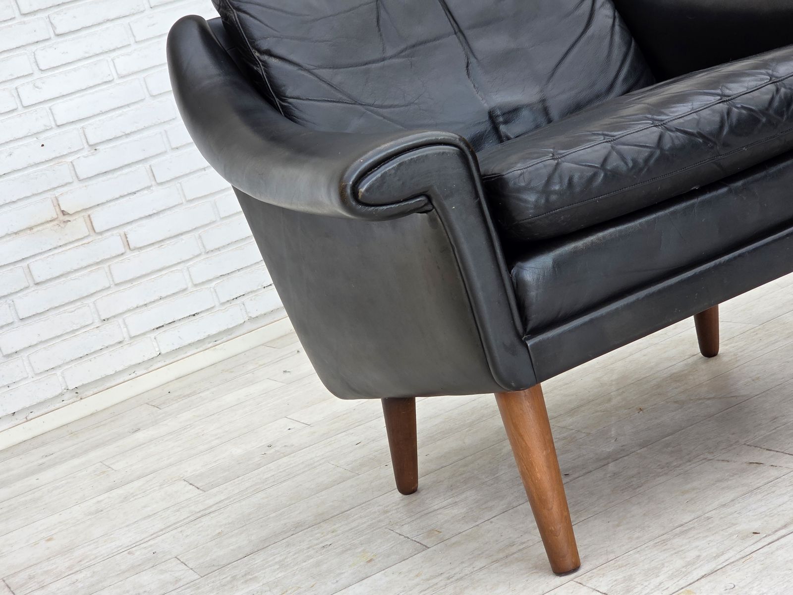 Ca. Jaren 1960, Deense Fauteuil Van Aage Christensen, Meubelsleder. photo Meubels