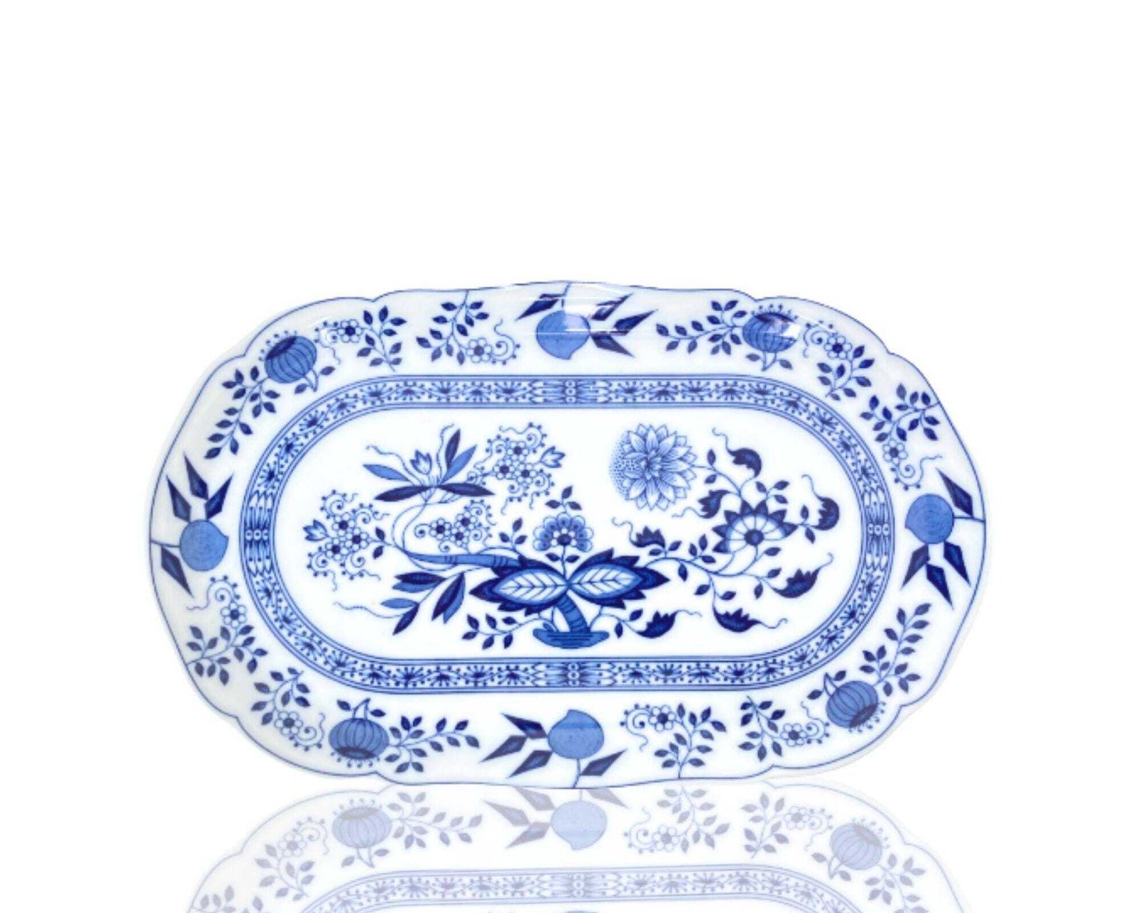 Porcelain Creamer Sugar Tray | Oval Blue Onion | Hutschenreuther Zwiebelmustrer