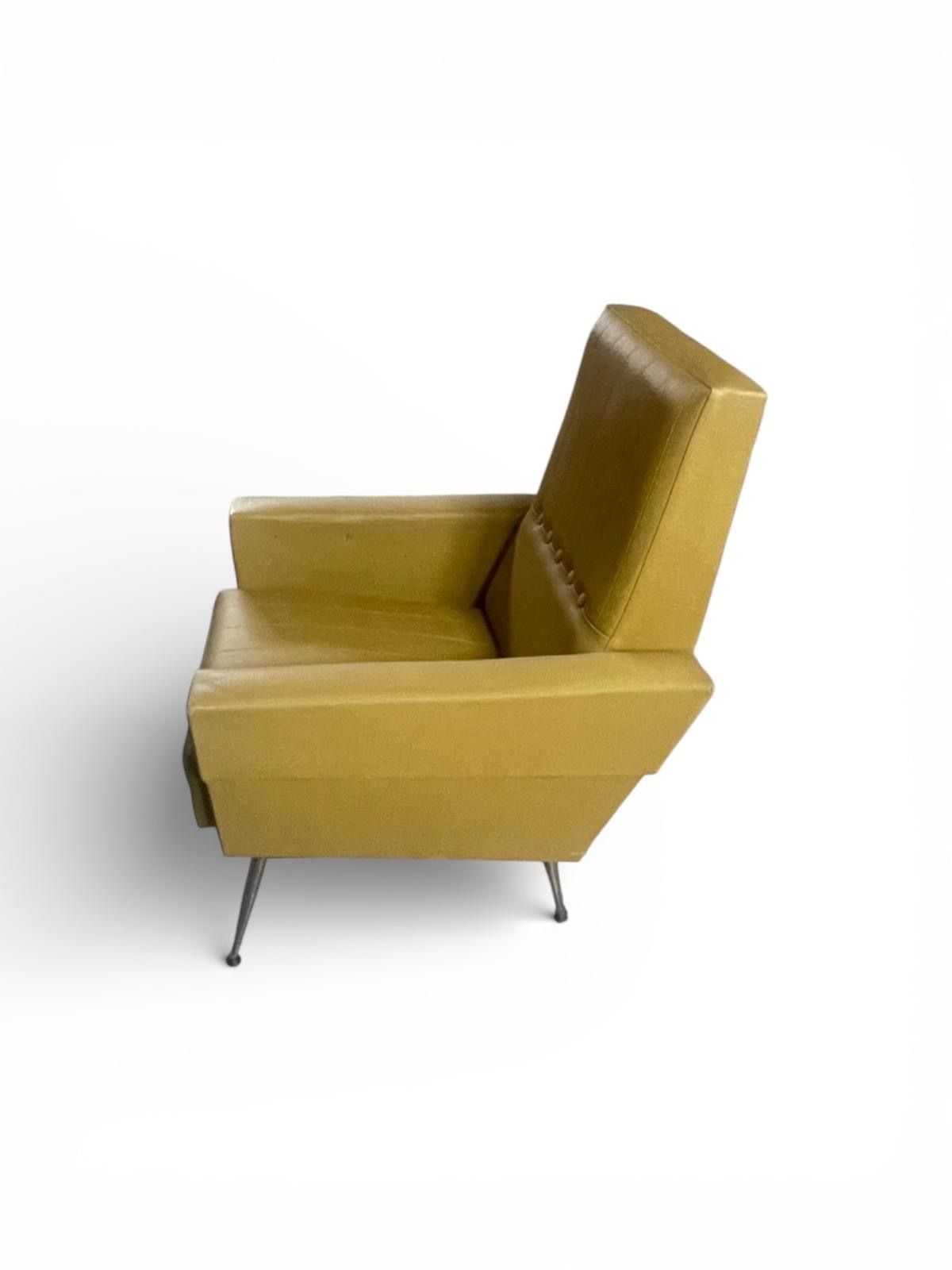 Pair Of Italian Mid Century Modern Ochre Upholstered Lounge Chairs, C.1960 photo 1350.0