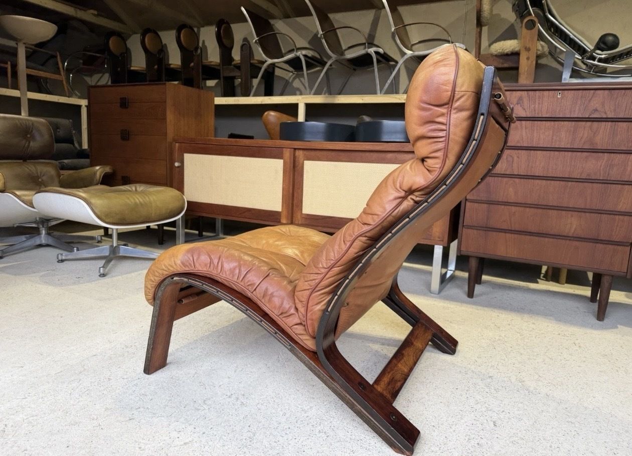 Mid Century Norwegian Tan Leather Lounge Chair By Oddvin Rykken photo 885.0