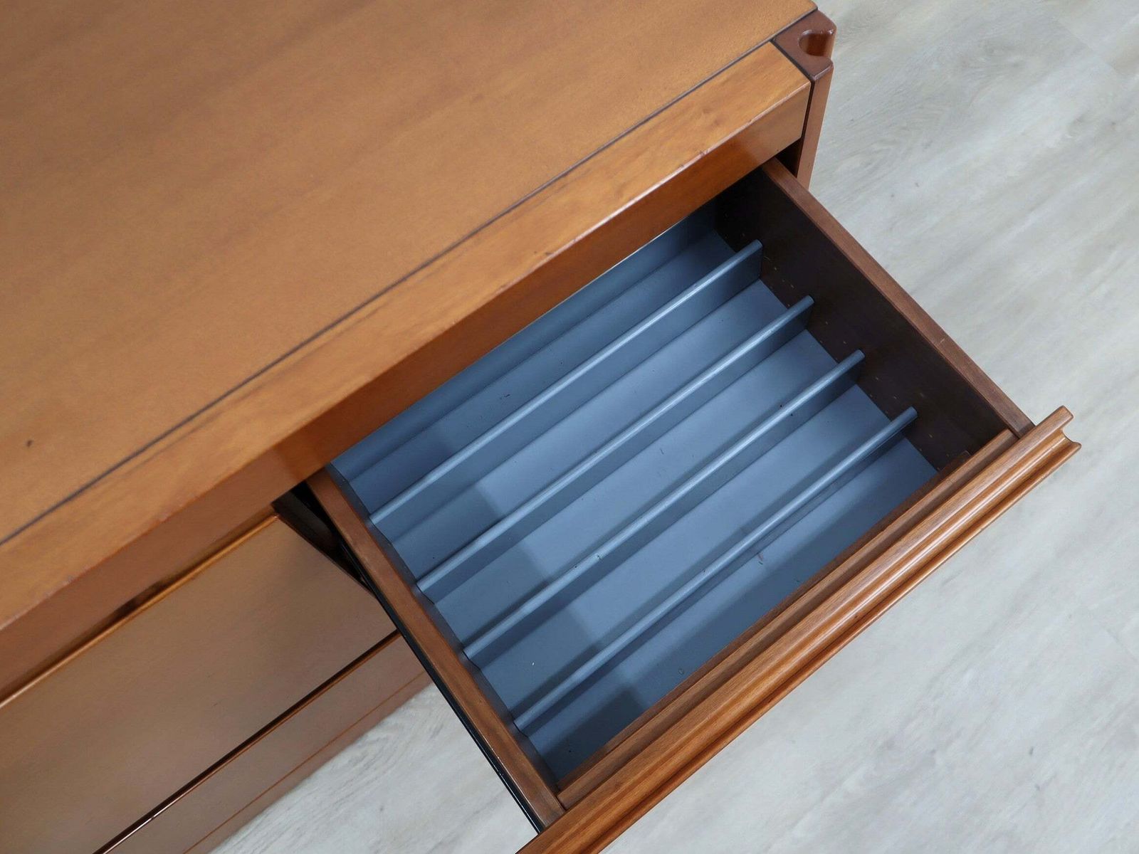 photo vinterior 1970s Italian Walnut Angelo Mangiarotti 4d Series Cabinet Bar