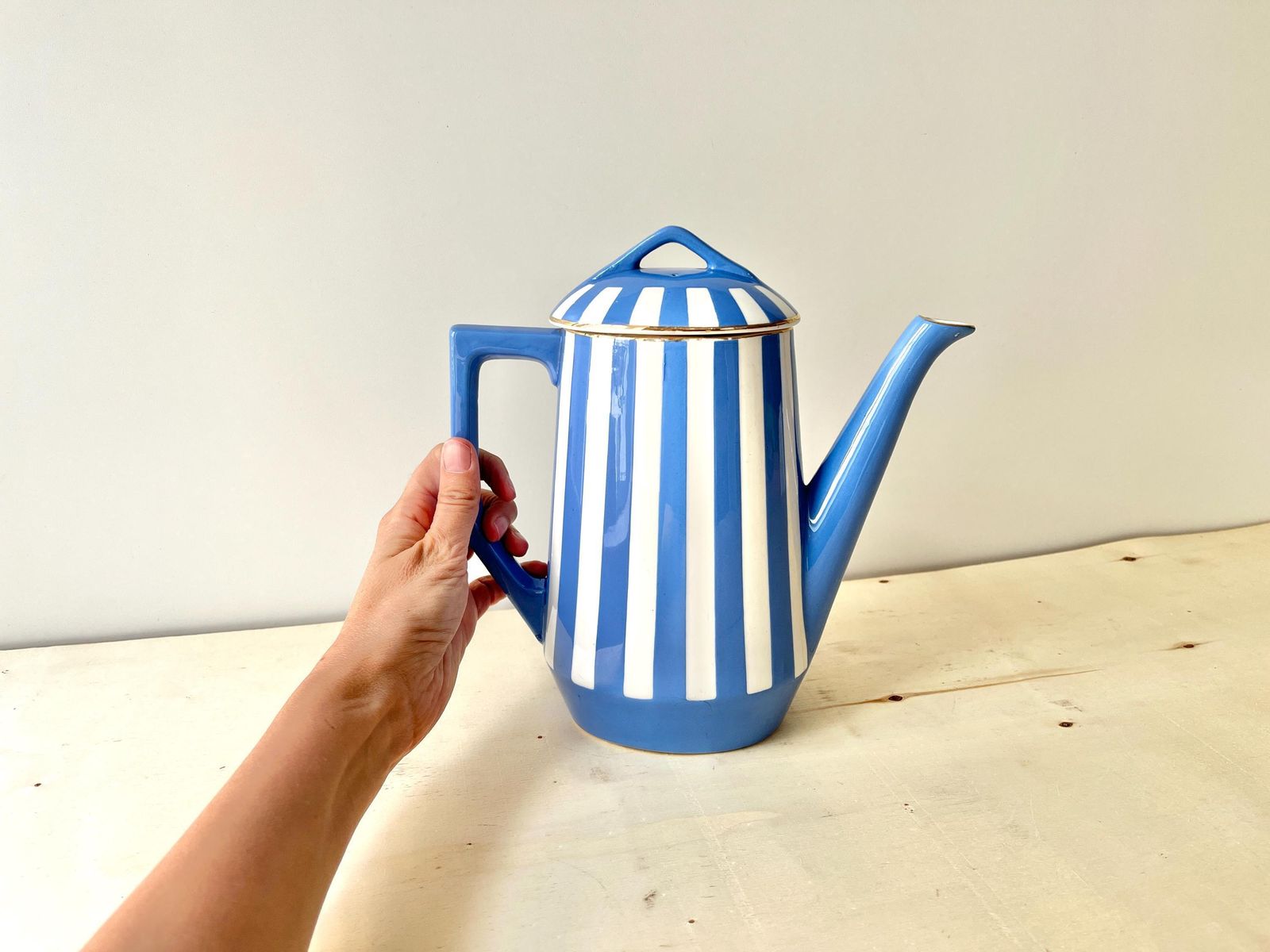 Antique French Fox Trott Xxl Coffee Pot By Sarreguemines 1930s, Art Deco Earthenware Tableware