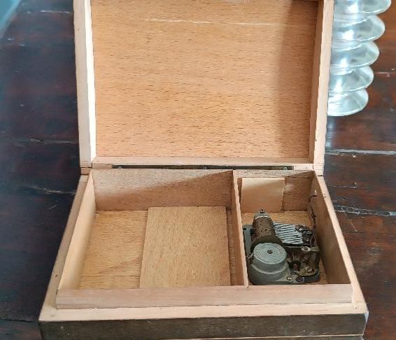 Antique 1930s Inlaid Wood Carillon Sorrento photo 108.0