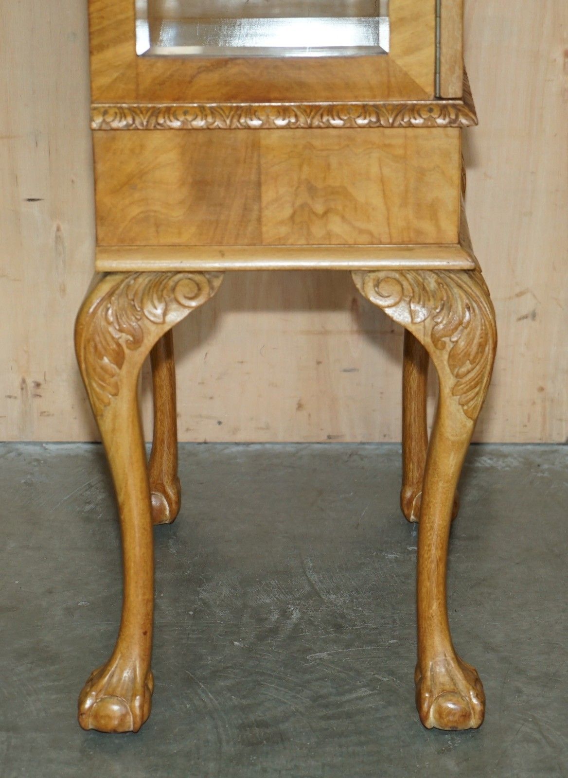 photo vinterior Pair Of Art Deco Circa 1920's Burr Light Walnut Claw & Ball Display Cabinets