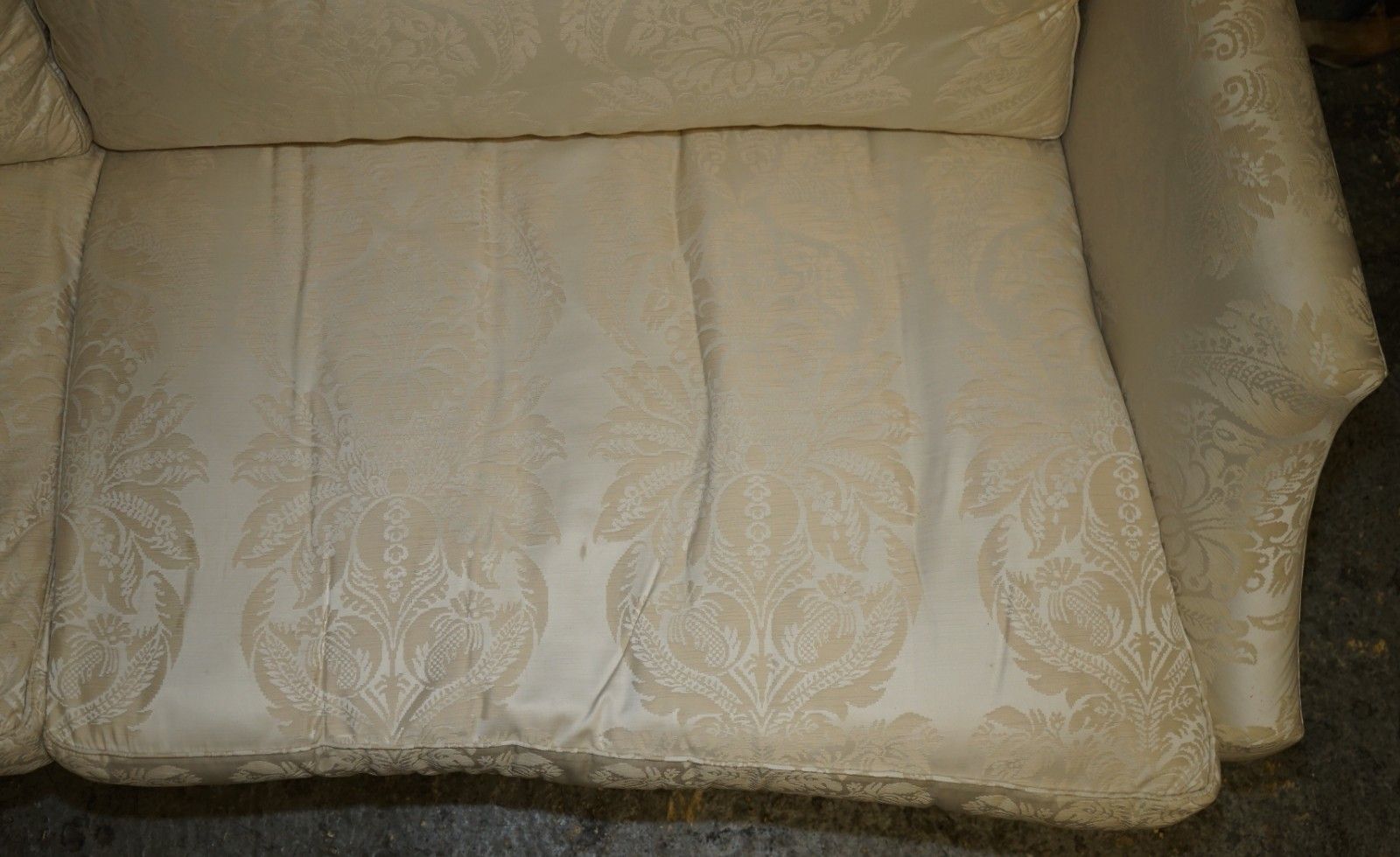 Furniture Rrp £8,985 Duresta Hornblower 3 4 Seat Knoll Sofa Which Is Part Of A Large Suite photo