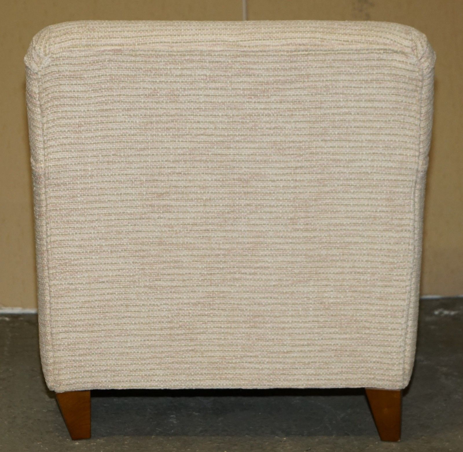 photo buy Contemporary Modern Club Sitting Room Armchair In Nice Fabric