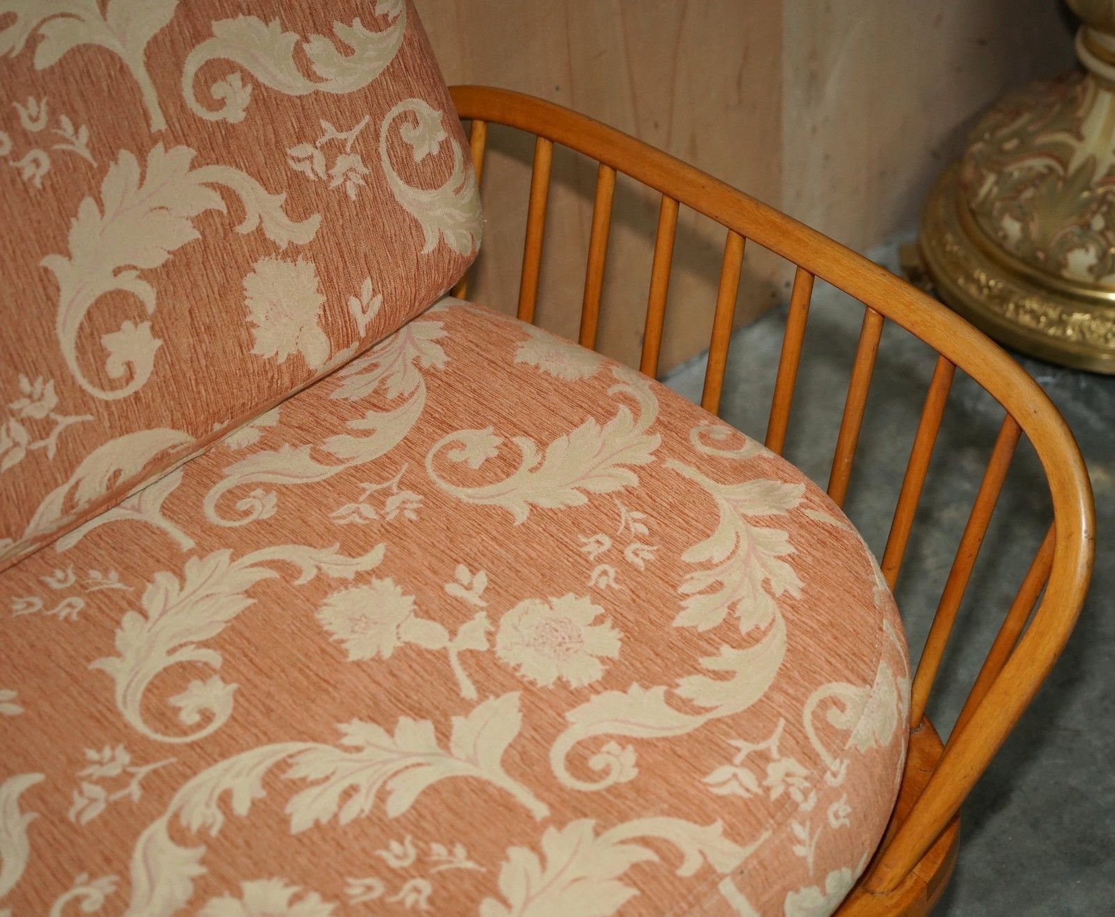 Luxury Designer Ercol Windsor Studio 355 Sofa Daybed Blonde Wood Part Of A Suite photo vintage