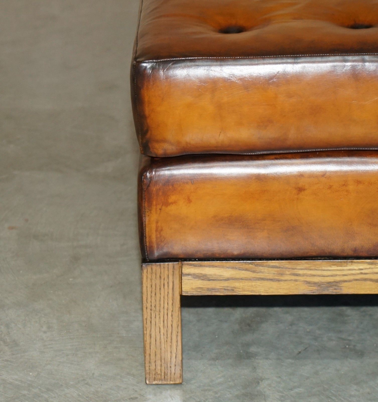 photo vintage Rrp £4995 Large George Smith Chesterfield Chelsea Brown Leather Footstool