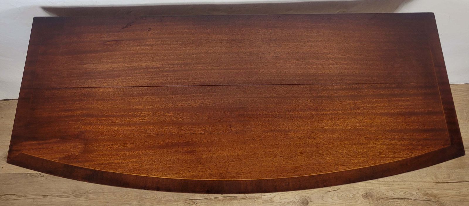 Georgian Style Side Table G.T. Rachstraw Repro 1940s English Delivery Available photo vinterior