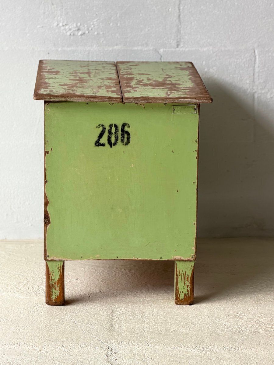 Industriële Groene Opbergtafel, 1960 photo furniture