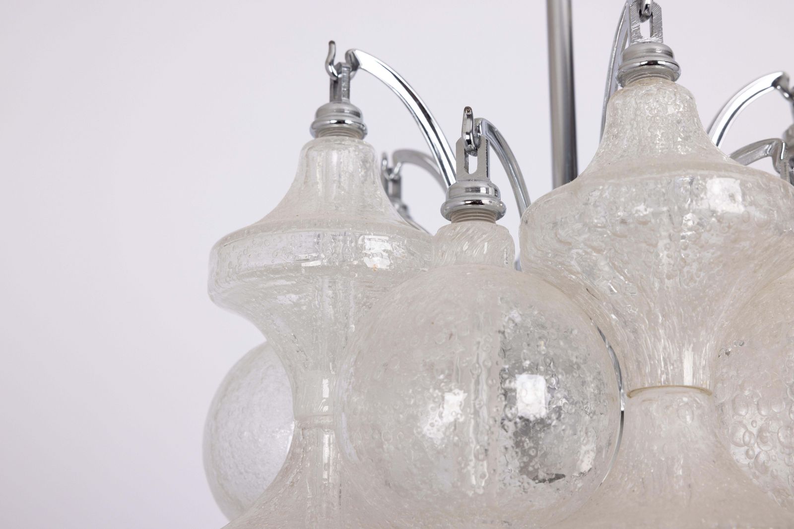 photo furniture Petite Tulipan Glass Pendant Light By Seguso , Italy , 1960s