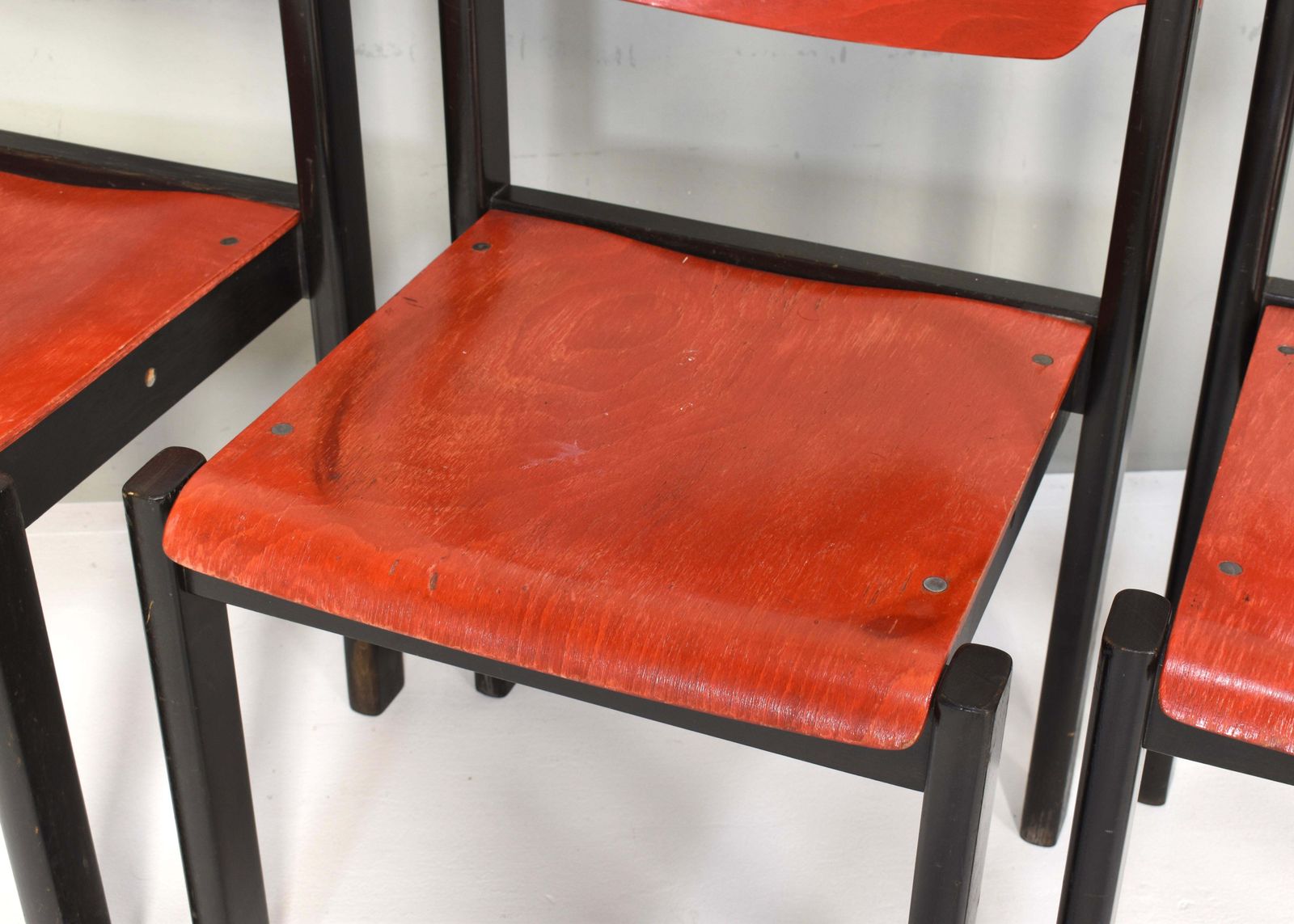 photo furniture 14x Italian Postmodern Stacking Chairs In Sottsass Memphis Style   Italy, 1970's