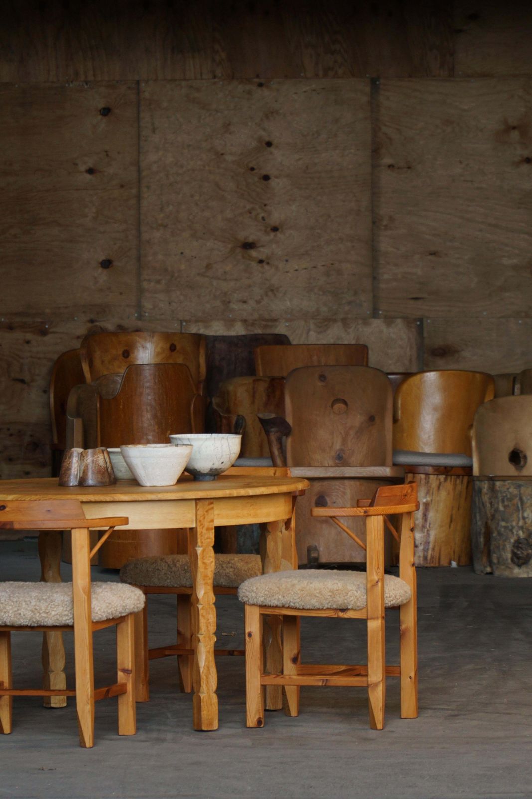 photo buy Mid Century Round Oak Dining Table With Three Extensions, Danish Modern, 1960s