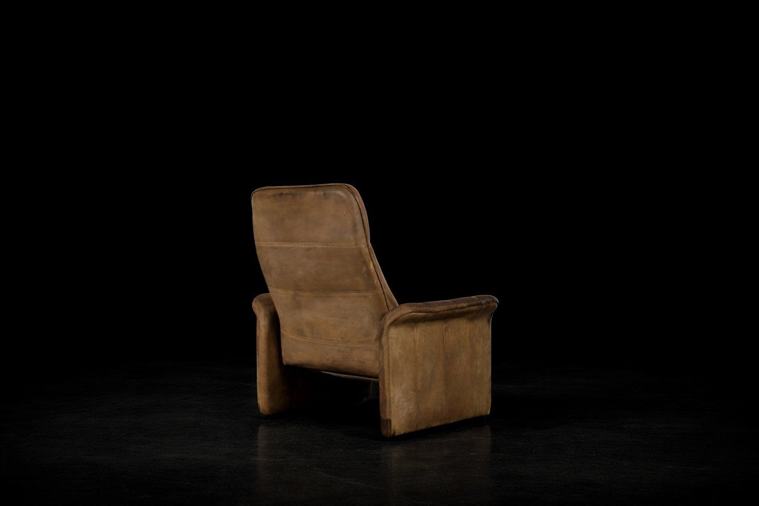 photo furniture Vintage Brutalist Buffalo Leather Ds 50 Lounge Chair From De Sede, 1970s