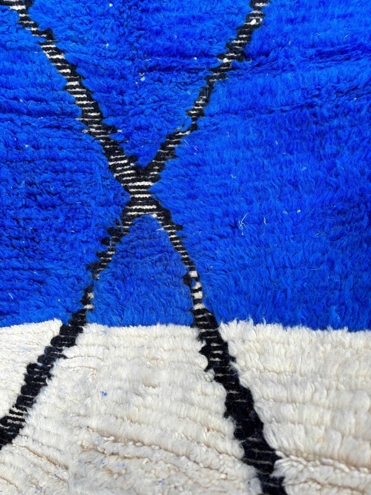 photo for sale Moroccan Beni Ouarain Rug 180x250 Cm– Handmade Wool Berber Rug –Blue & Cream Geometric Rug – Modern Moroccan Carpet –Luxury Berber Area Rug