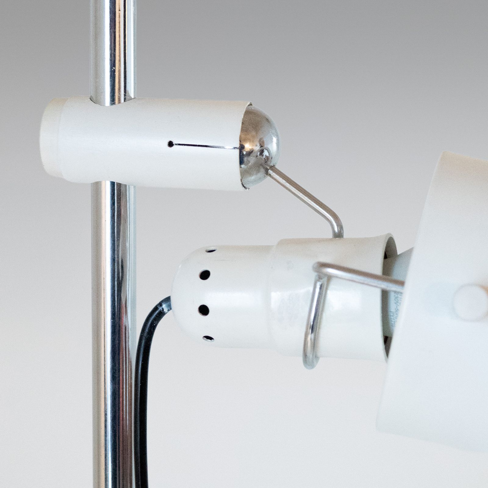 photo buy Mid Century Modern White Metal Floor Lamp By Elio Martinelli, 1970s