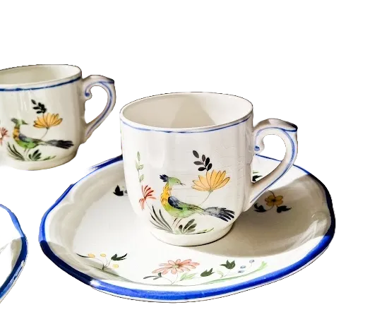 Set Of 3 Vintage Cups And Saucers From Gien, France photo for sale