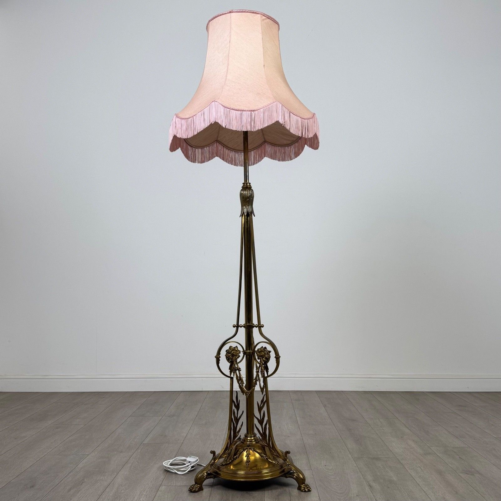Antique 19th Century Decorative Brass Floor Standing Lamp ( Af 5282 )