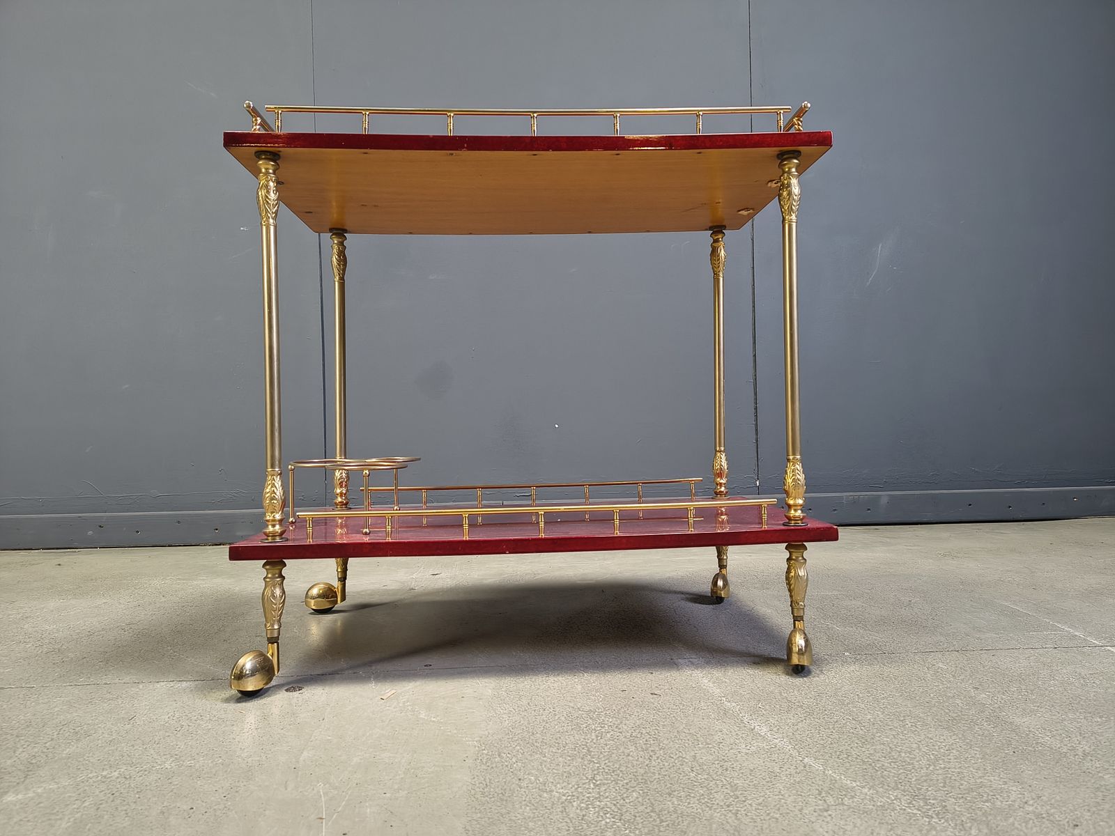 photo vinterior Rare Italian Lacquered Goatskin / Parchment Serving Bar Cart By Aldo Tura, 1960s