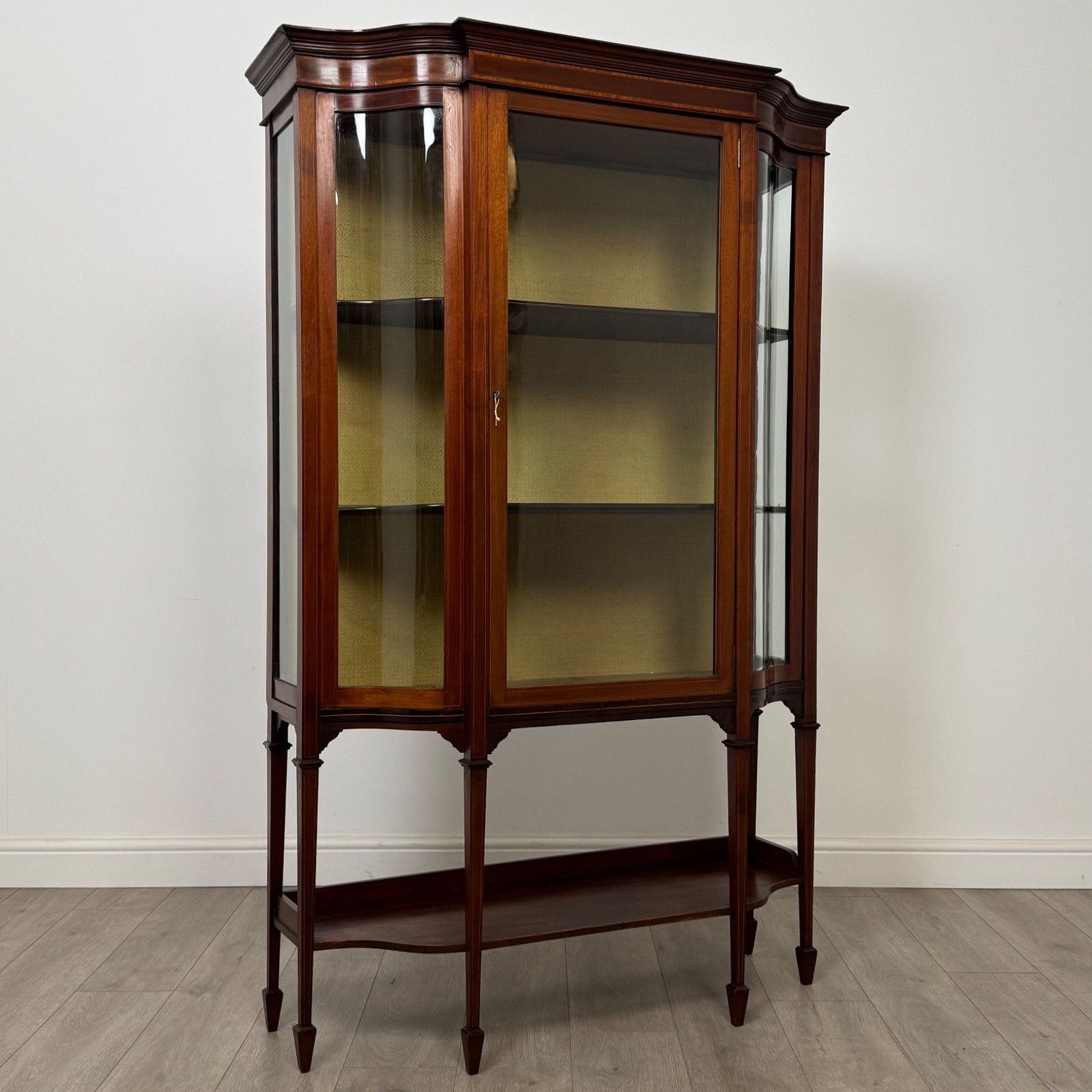 photo furniture Antique 20th Century Edwardian Display Cabinet In Mahogany ( Af 5273 )