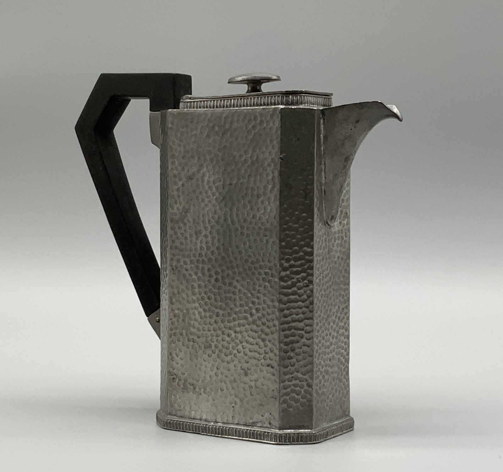 Art Deco Pewter Tea / Coffee Pot / Tray / Jug / Sugar Bowl By Armada Pewter 1930 photo 249.0