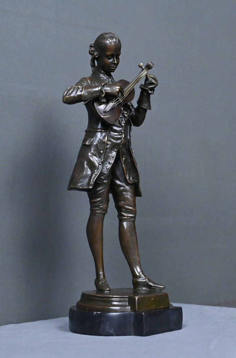 photo furniture Bronze Sculpture "Mozart Tuning His Violin" – 20th Century
