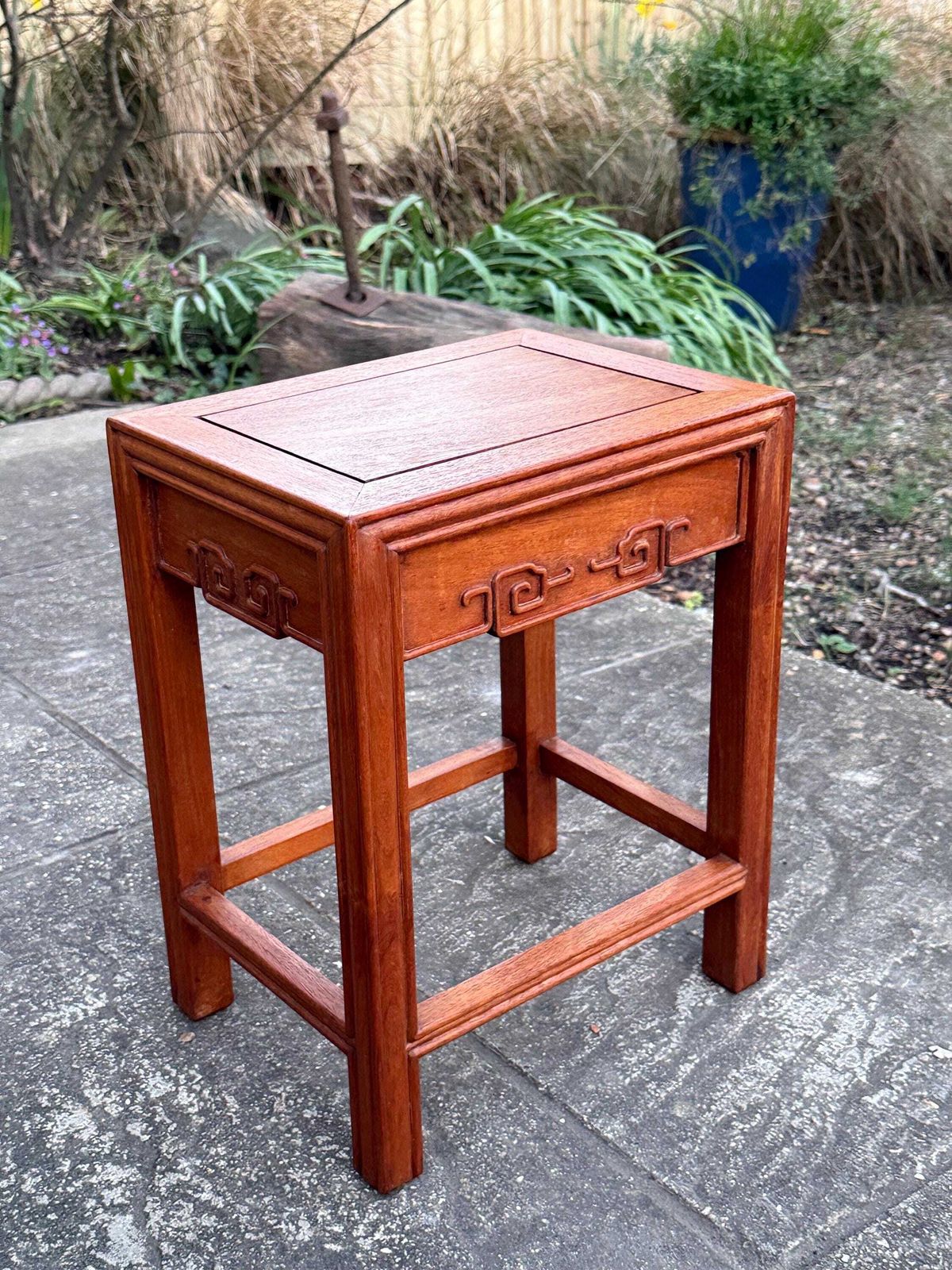 photo vintage Vintage Chinoiserie Table Hardwood Oriental Inspired Side Accent Table, Plant Stand