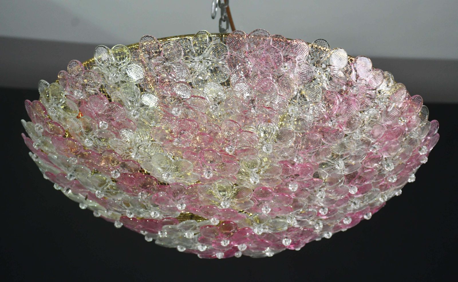 photo vintage Wonderful Extra Large Size Pink Murano Glass Ceiling Light Flower By Seguso
