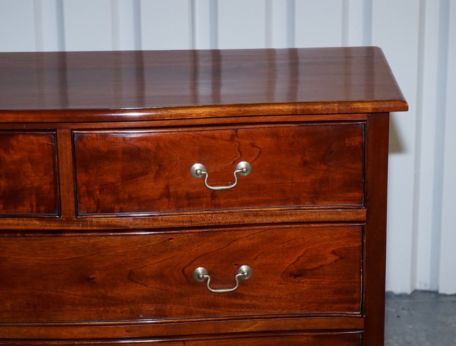 Georgian Revival Style Serpentine Chest Of Drawers Made By Brights Of Nettlebed photo vinterior