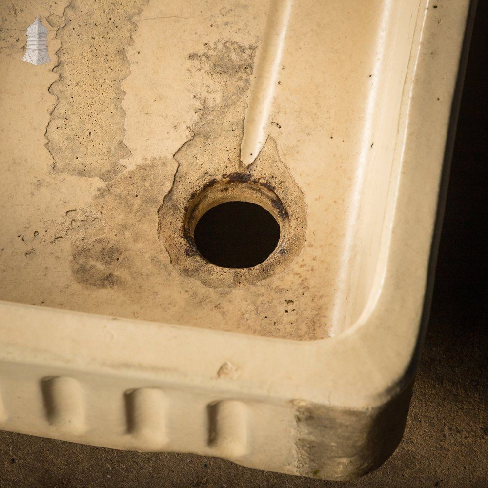 photo vinterior Cane Trough Planter, Shallow Fluted