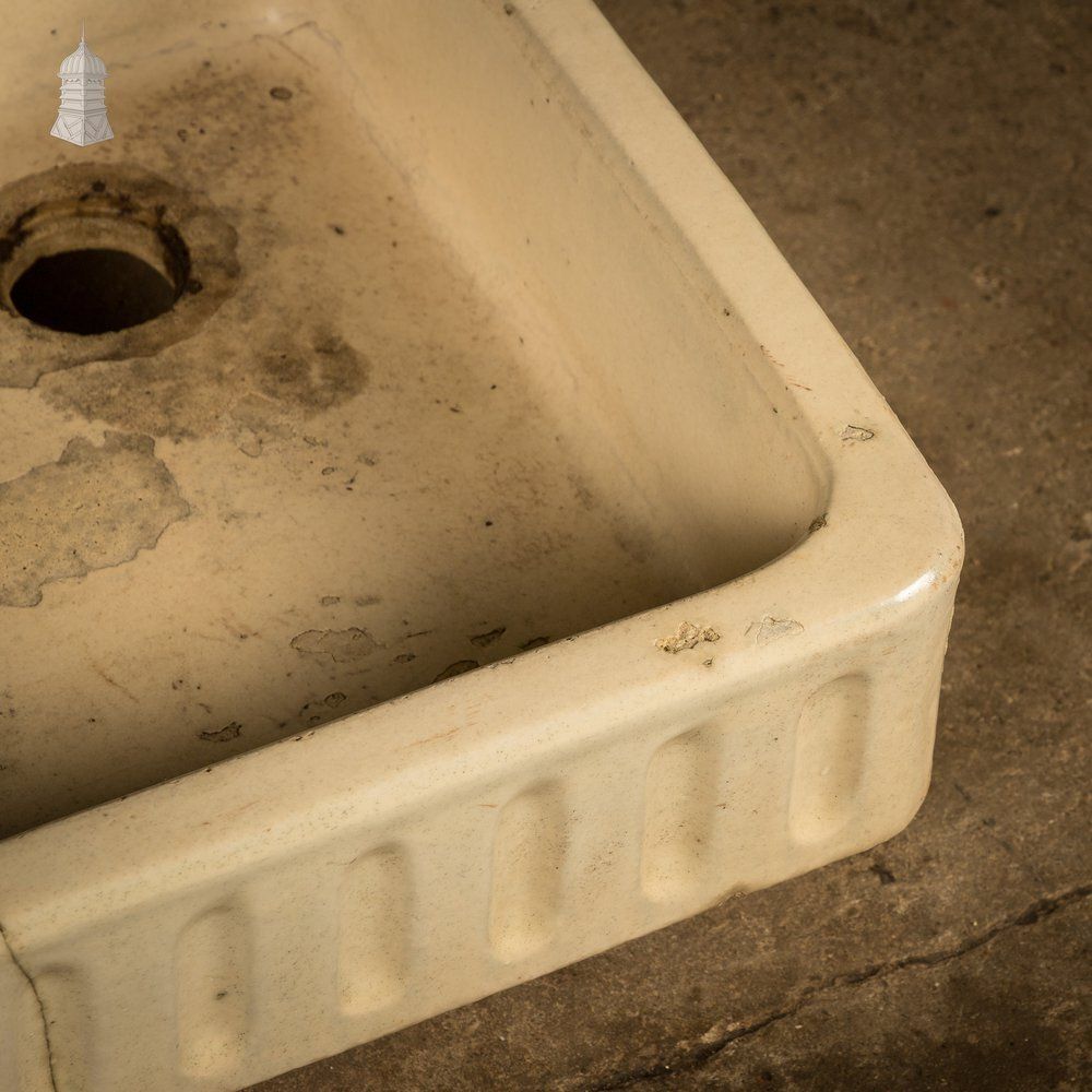 photo vintage Cane Trough Planter, Shallow Fluted