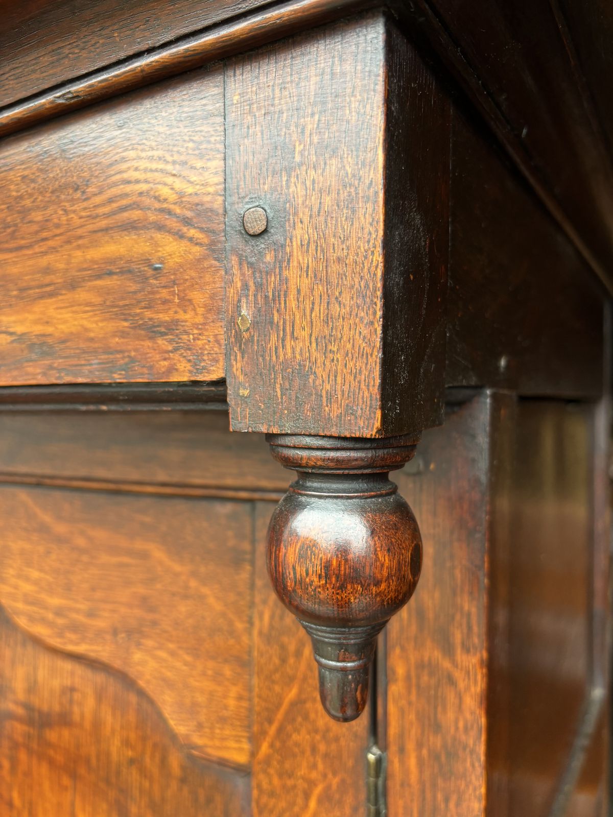 photo vintage 18th Century George III Period Oak Court Cupboard