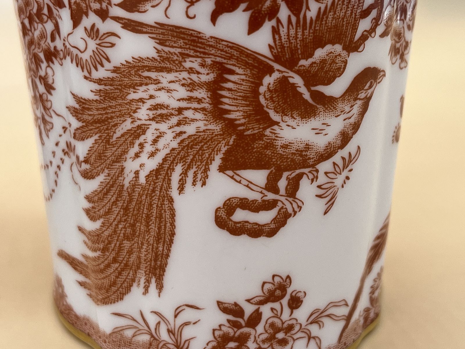 Royal Crown Derby China Red Aves Set Of 3 Graduated Jugs. A74. 1st Quality. photo vinterior