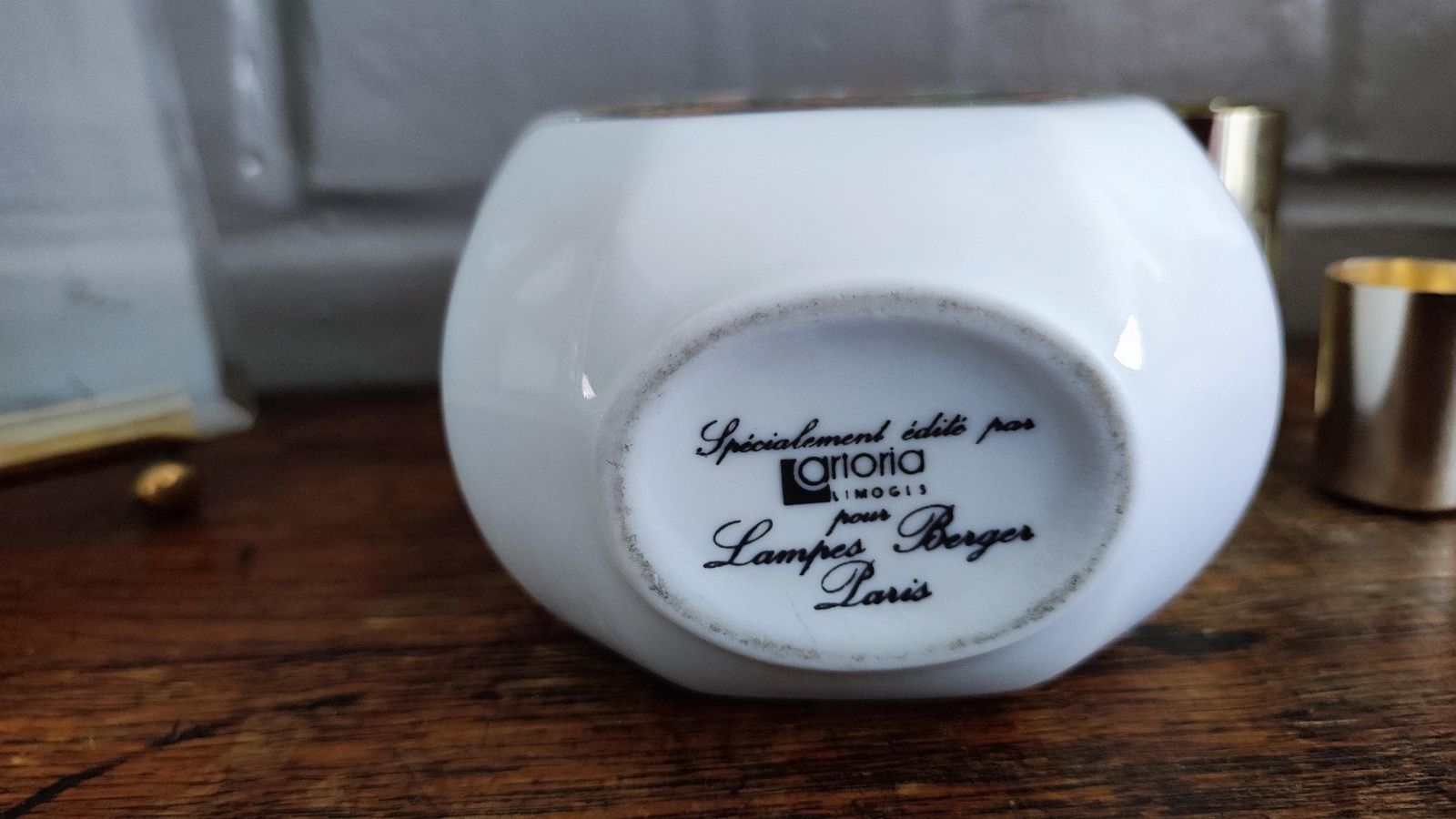 photo vintage French Lampe Berger Artoria Limoges Porcelain, Catalytic Home Fragrance Diffuser, 1970s