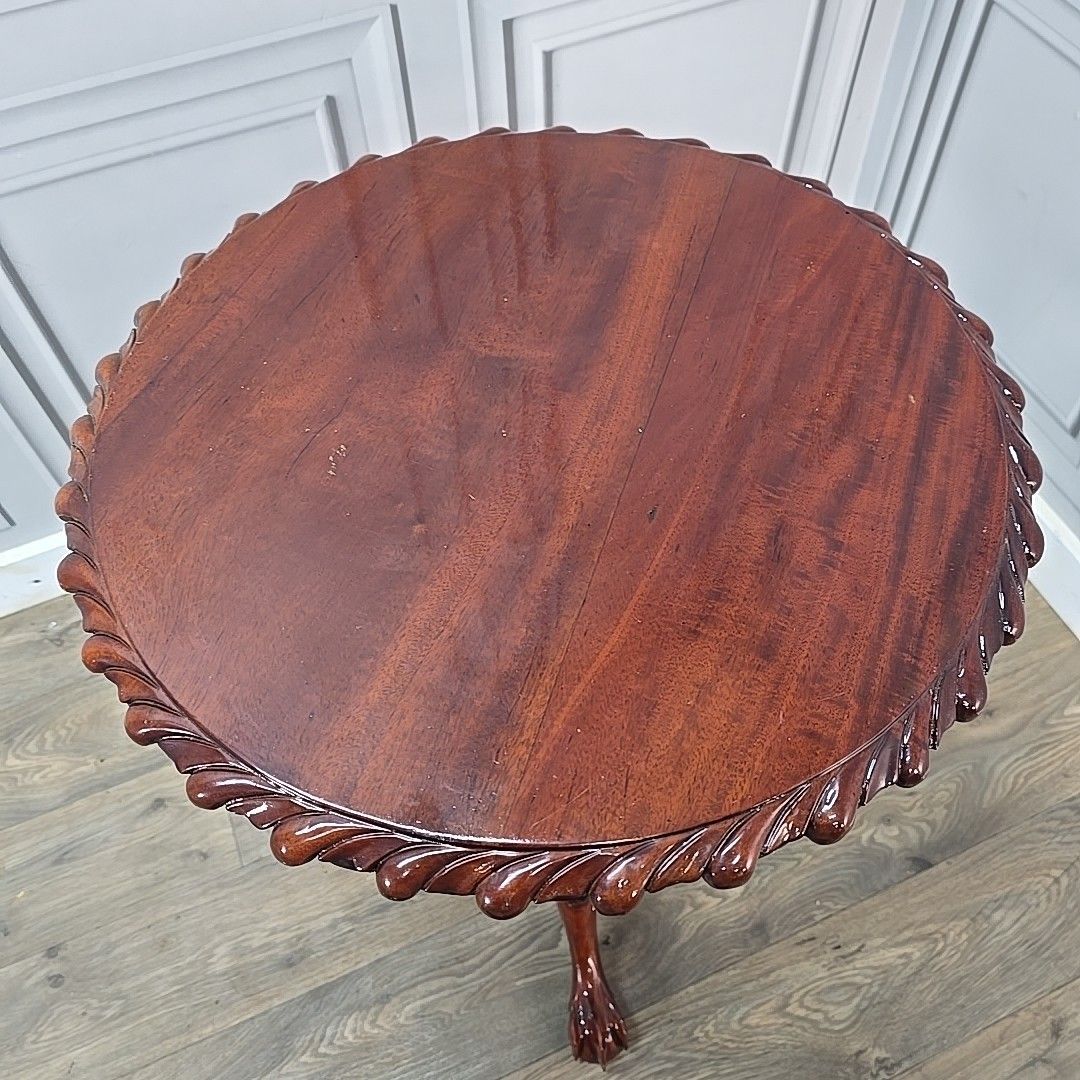 photo vinterior Antique Mahogany Wine Table Tilt Top – Carved Ball Claw Feet Chippendale