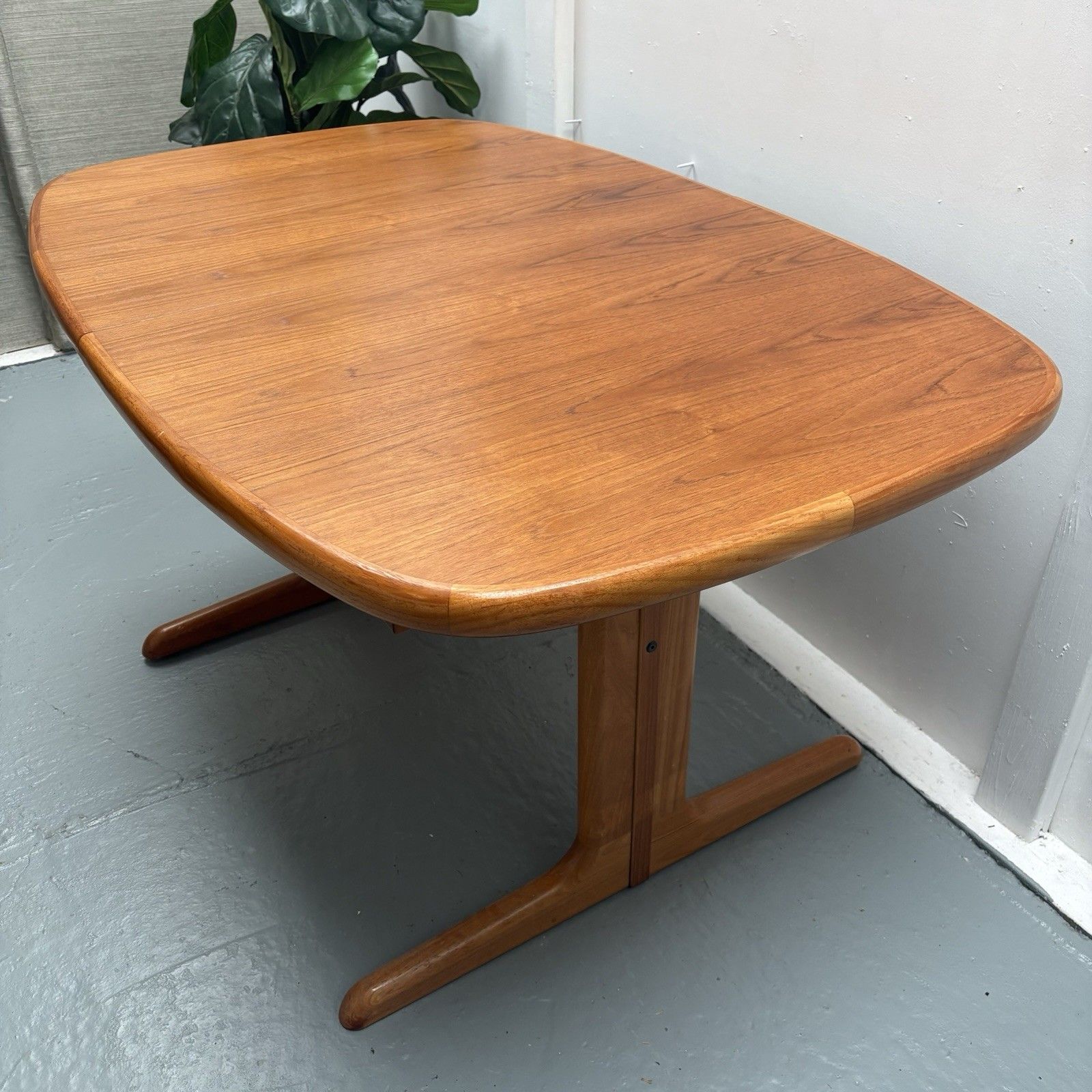 Skovby Danish Mid Century Modern Teak Extendable Oval Table Model Sm15 photo furniture