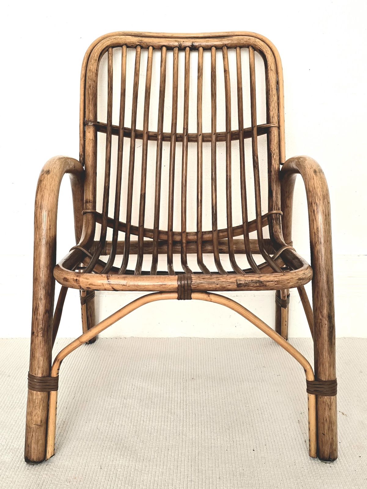 295.0 Mid Century Italian Bent Bamboo & Leather Lounge Chair photo