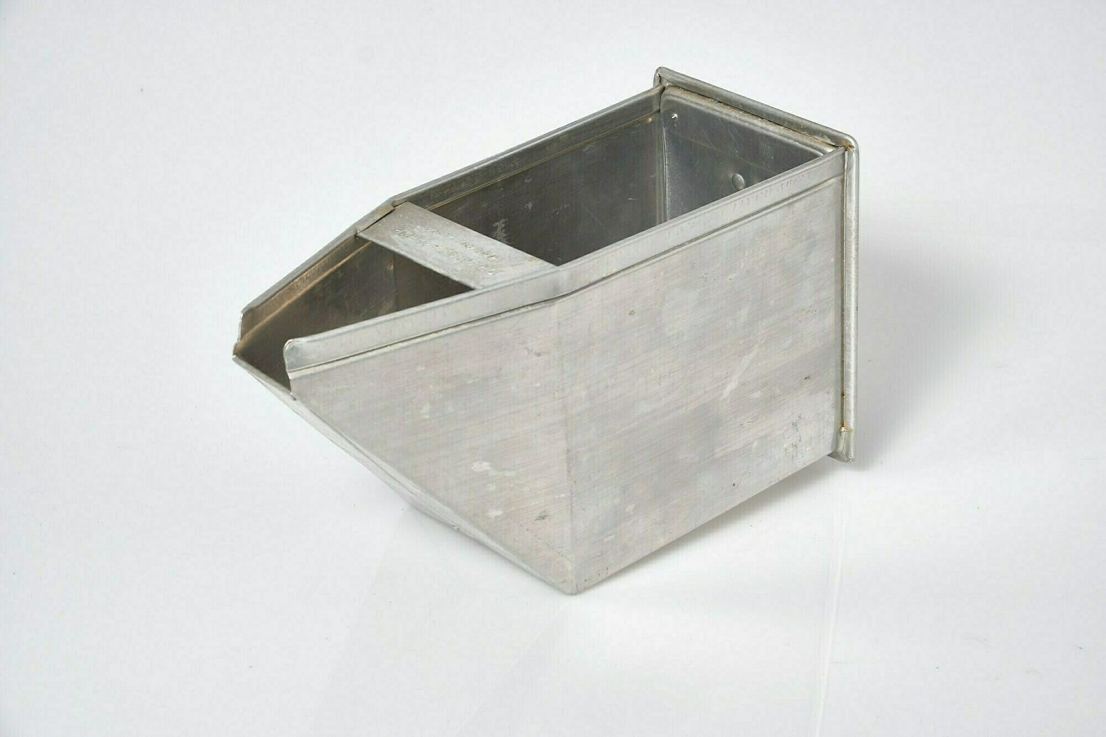 Chutes For Frankfurter Küche, By Bauhaus Designer Margarethe Schütte Lihotzky, Harrer Hanau photo 70.0