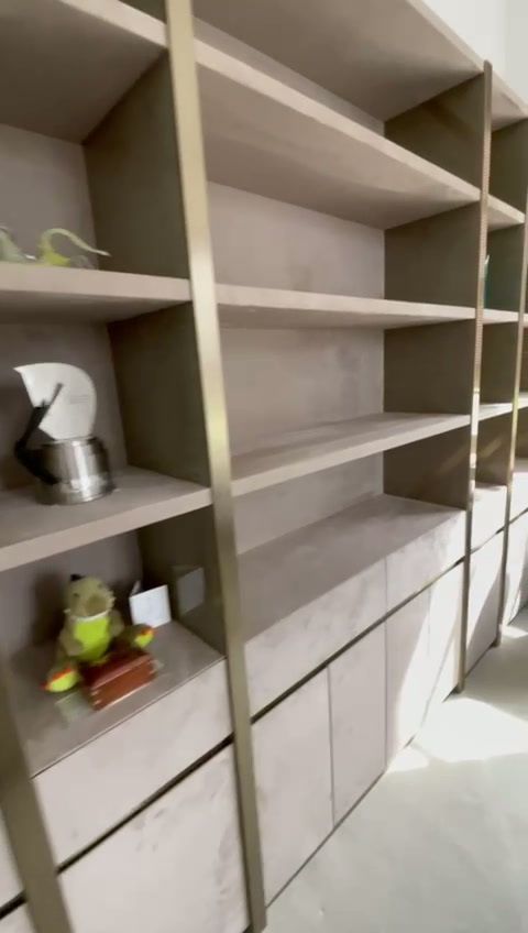 Visionnaire “Gaynor” Bookcase/Storage Unit In Champagne Steel And Leather photo buy