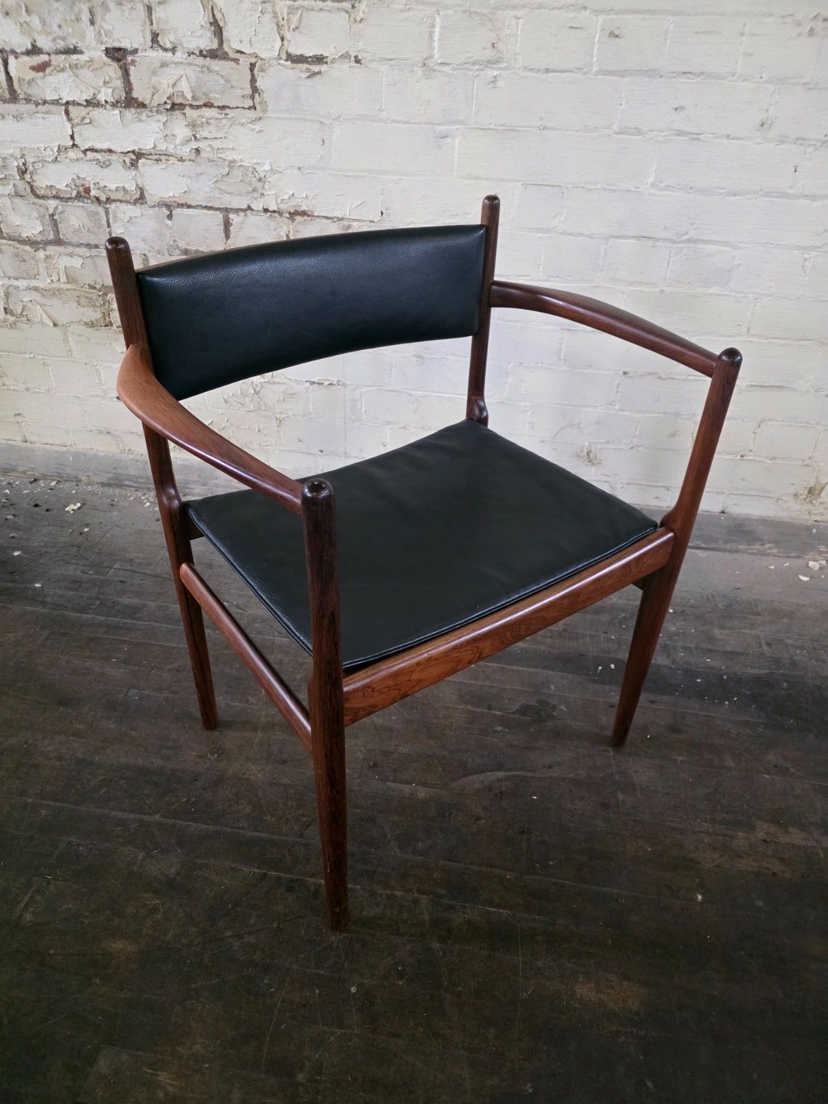 Pair Of Danish Armchairs By Kai Lyngfeldt Larsen photo vinterior